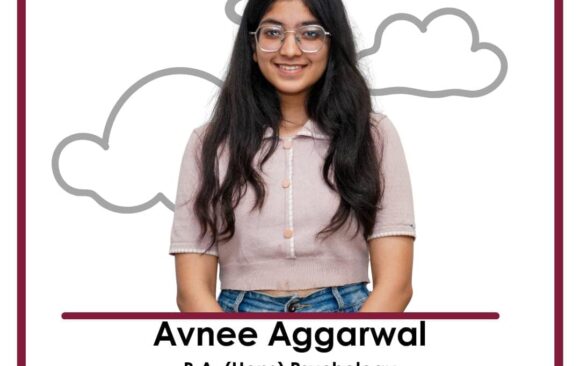 Avnee Aggarwal awarded with a graduate fellowship at Delhi University